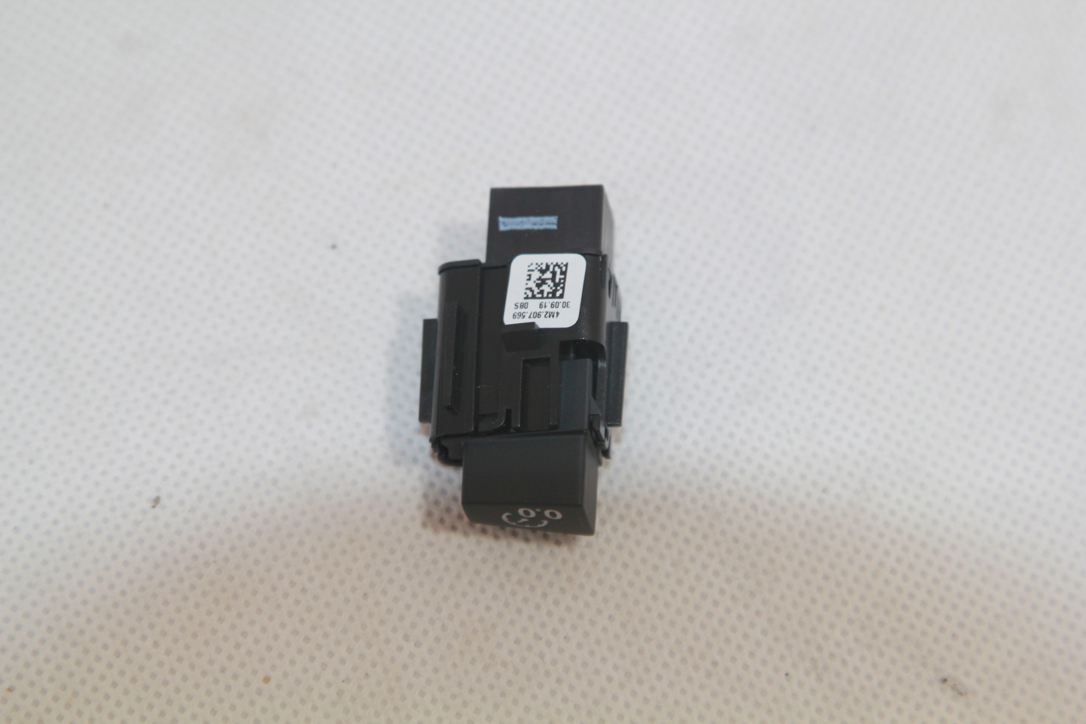 e4e0e3c5cdcb600b2467520cc6dcc843.jpg